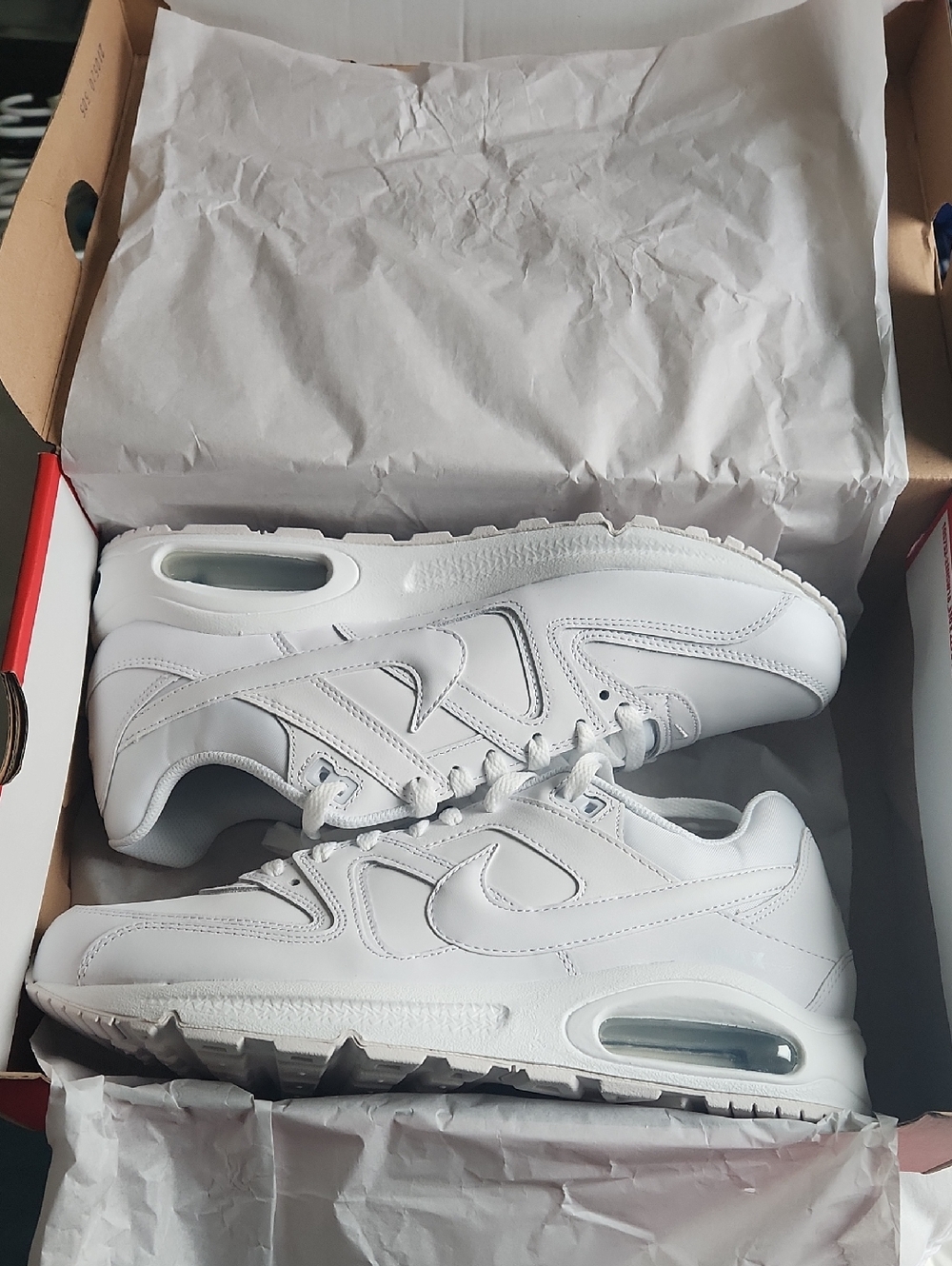 Nike AIR Max Command Leather
